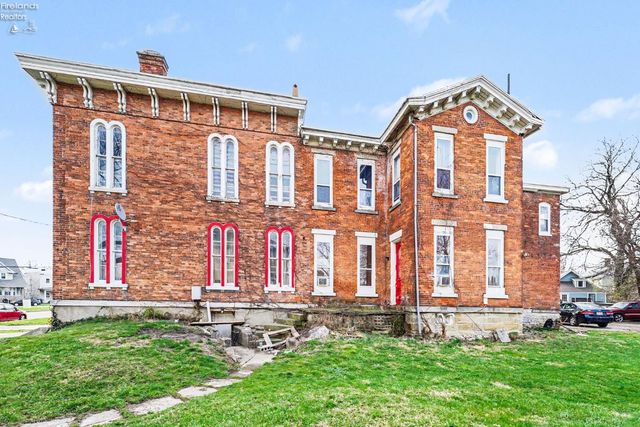 519 Huron Ave, Sandusky, OH 44870