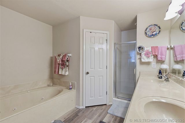 3244 S 202nd East Avenue E, Broken Arrow, OK 74014