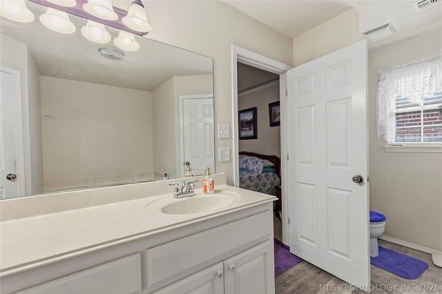 3244 S 202nd East Avenue E, Broken Arrow, OK 74014