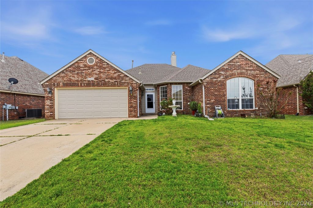 3244 S 202nd East Avenue E, Broken Arrow, OK 74014