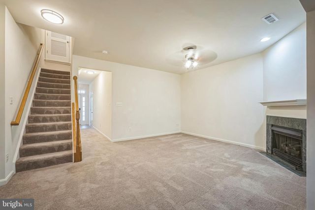 13013 PARK CRESCENT CIR, Herndon, VA 20171