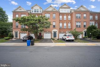 13013 PARK CRESCENT CIR, Herndon, VA 20171