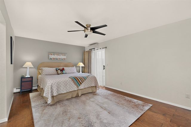 215 La Marta Court, Santa Fe, NM 87501