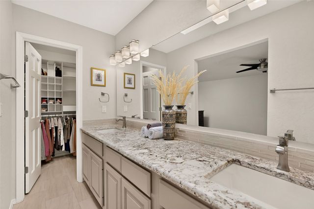 215 La Marta Court, Santa Fe, NM 87501