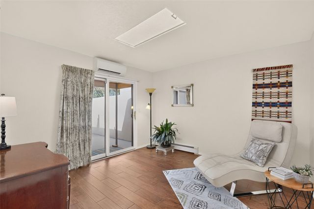 215 La Marta Court, Santa Fe, NM 87501