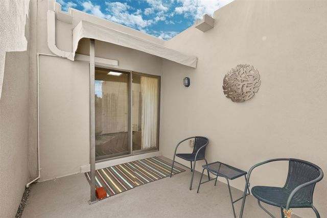 215 La Marta Court, Santa Fe, NM 87501