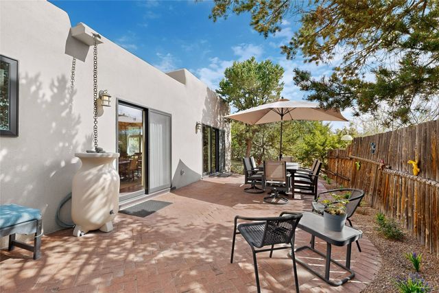 215 La Marta Court, Santa Fe, NM 87501