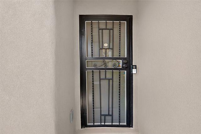 215 La Marta Court, Santa Fe, NM 87501