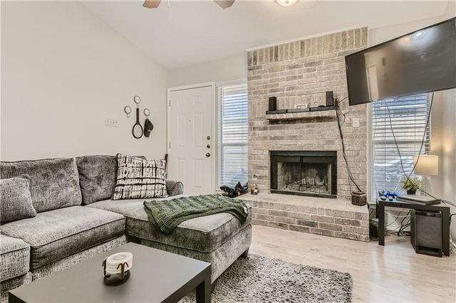 2126 Redwing WAY, Round Rock, TX 78664