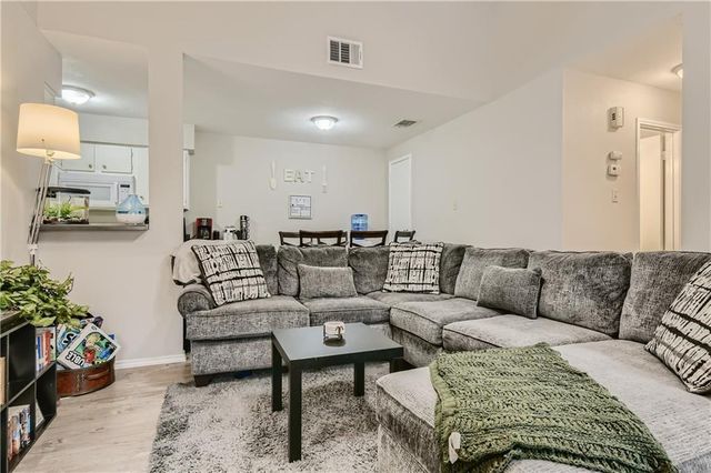 2126 Redwing WAY, Round Rock, TX 78664