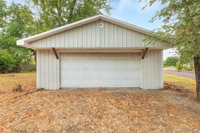 304 S Pence Street, East Alton, IL 62024