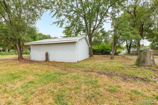 304 S Pence Street, East Alton, IL 62024