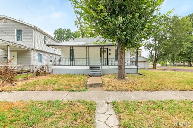 304 S Pence Street, East Alton, IL 62024