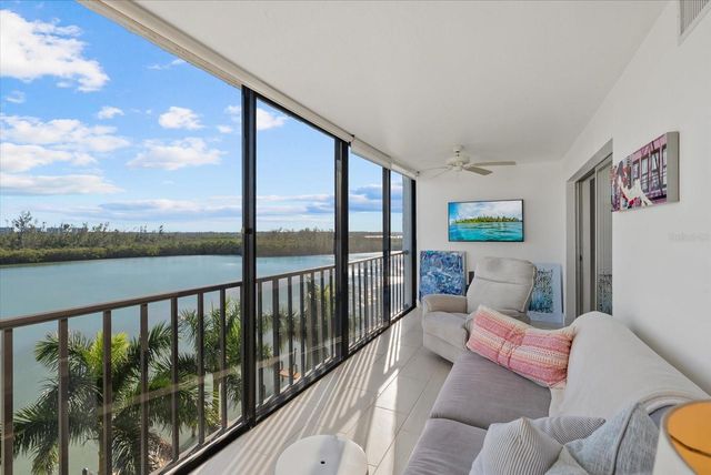 9393 MIDNIGHT PASS ROAD 606, Sarasota, FL 34242