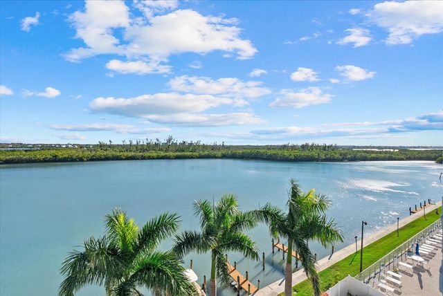 9393 MIDNIGHT PASS ROAD 606, Sarasota, FL 34242