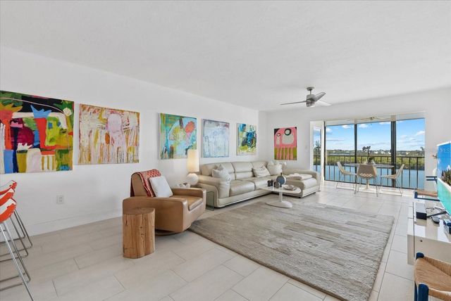 9393 MIDNIGHT PASS ROAD 606, Sarasota, FL 34242