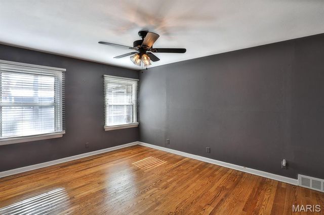 208 Huntleigh Drive, St Louis, MO 63122