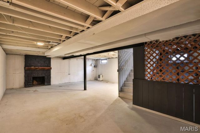 208 Huntleigh Drive, St Louis, MO 63122