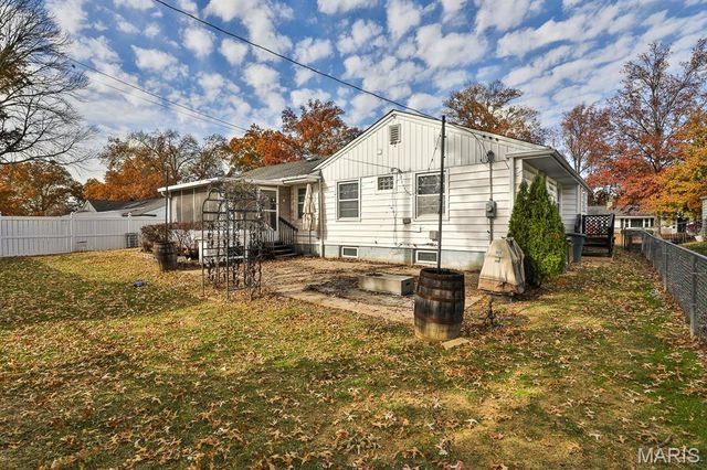 208 Huntleigh Drive, St Louis, MO 63122