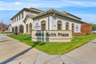 321 W Yosemite Avenue, Madera, CA 93637