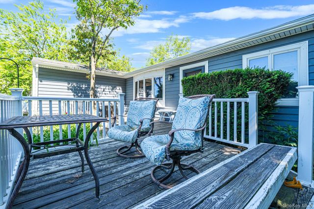 5 Megan Court, Bellport, NY 11713
