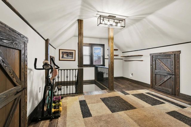 2215 S 73rd STREET, West Allis, WI 53219