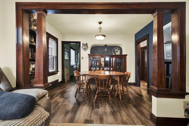 2215 S 73rd STREET, West Allis, WI 53219