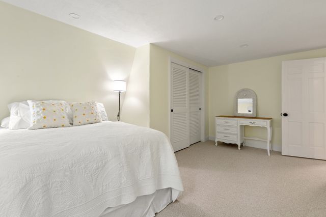 79 Colchester Dr, Plymouth, MA 02360