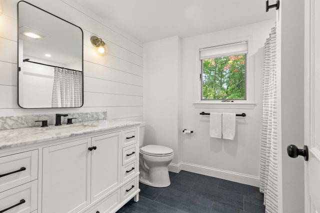 79 Colchester Dr, Plymouth, MA 02360