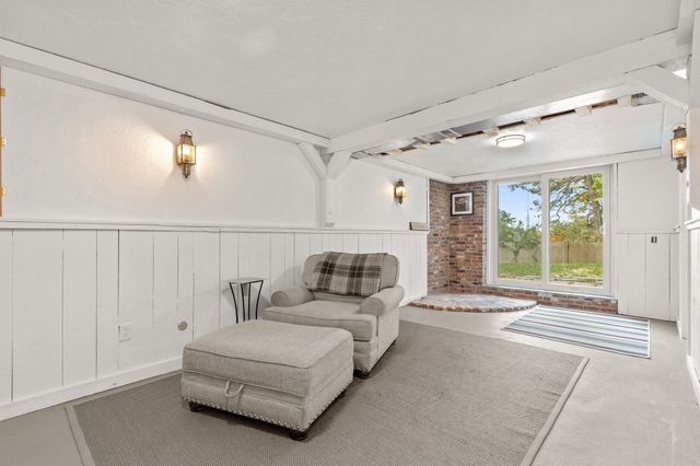 79 Colchester Dr, Plymouth, MA 02360