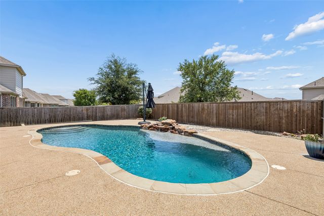 2909 Barnsley Drive, Mckinney, TX 75071