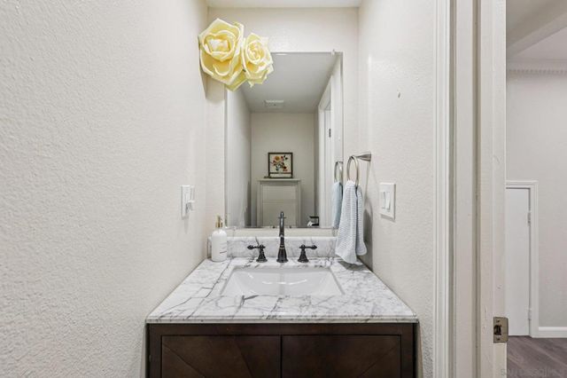 8870 Caminito Primavera, La Jolla, CA 92037