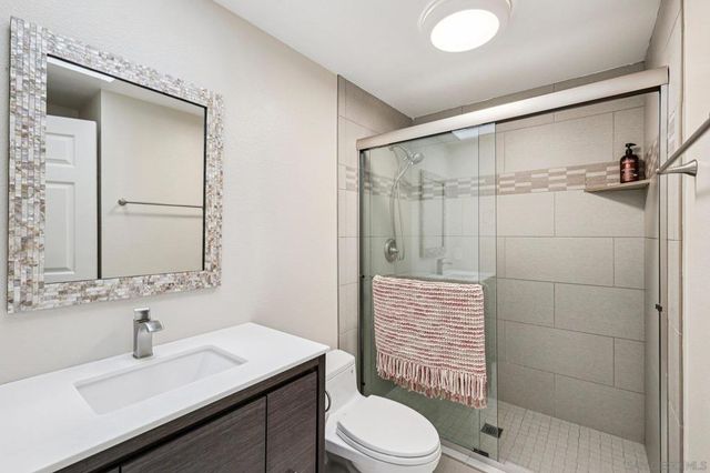 8870 Caminito Primavera, La Jolla, CA 92037