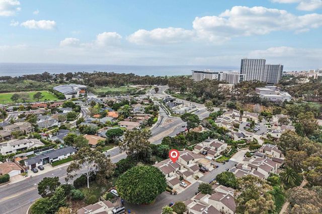 8870 Caminito Primavera, La Jolla, CA 92037