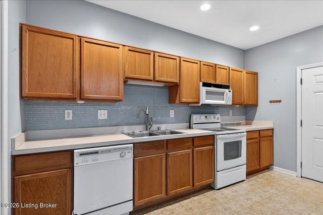 209 S Dorsey Ln, Louisville, KY 40223