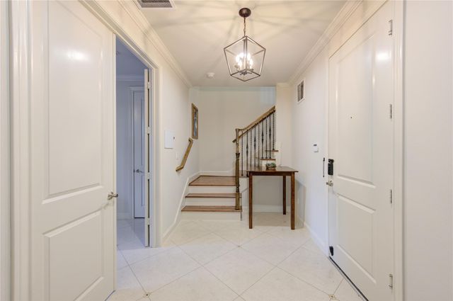 411 W 17th Street B, Houston, TX 77008