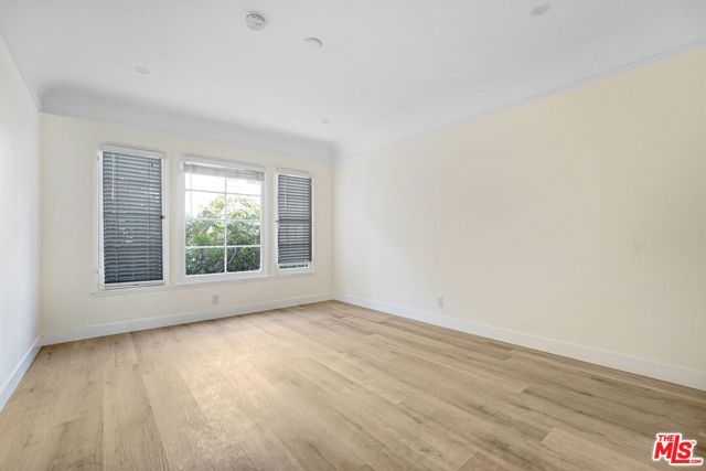 168 S Elm Drive 168 S Elm, Beverly Hills, CA 90212