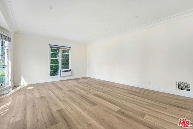 168 S Elm Drive 168 S Elm, Beverly Hills, CA 90212