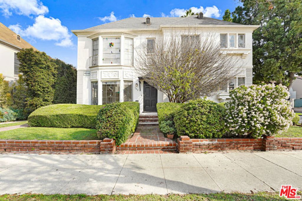 168 S Elm Drive 168 S Elm, Beverly Hills, CA 90212
