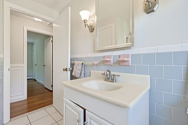 419 Old Connecticut Path, Framingham, MA 01701