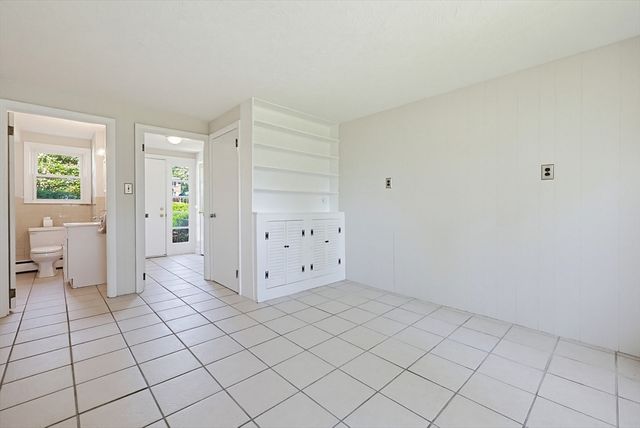 419 Old Connecticut Path, Framingham, MA 01701