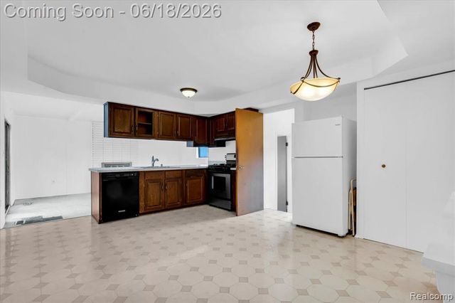 2638 Athena Drive, Troy, MI 48083