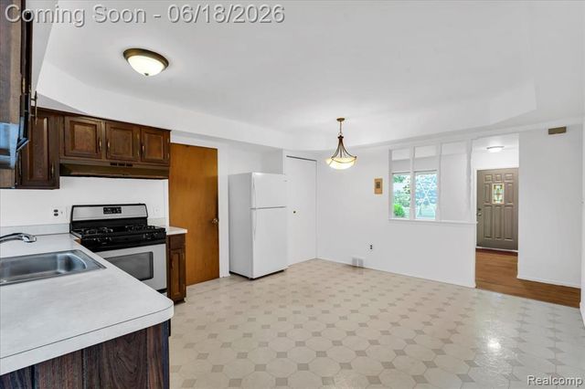 2638 Athena Drive, Troy, MI 48083