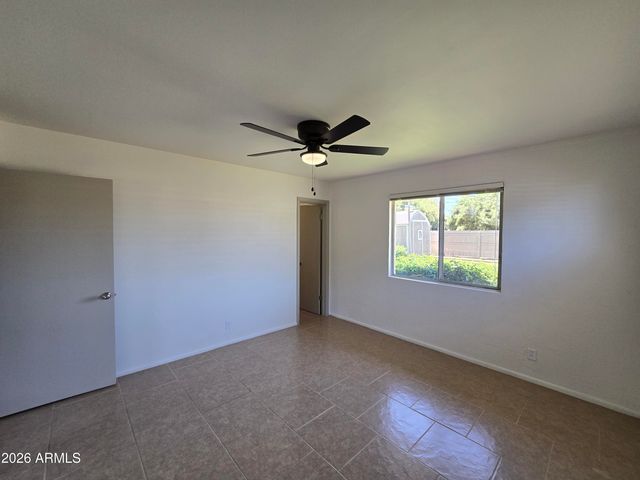 7800 N 60TH Avenue, Glendale, AZ 85301