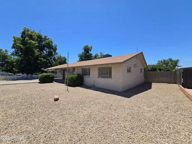 7800 N 60TH Avenue, Glendale, AZ 85301