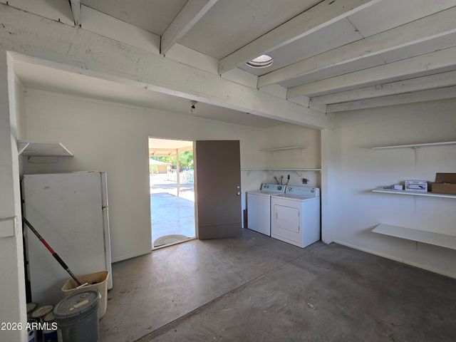 7800 N 60TH Avenue, Glendale, AZ 85301