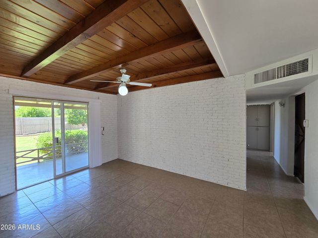7800 N 60TH Avenue, Glendale, AZ 85301
