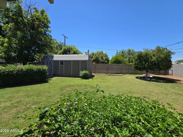 7800 N 60TH Avenue, Glendale, AZ 85301