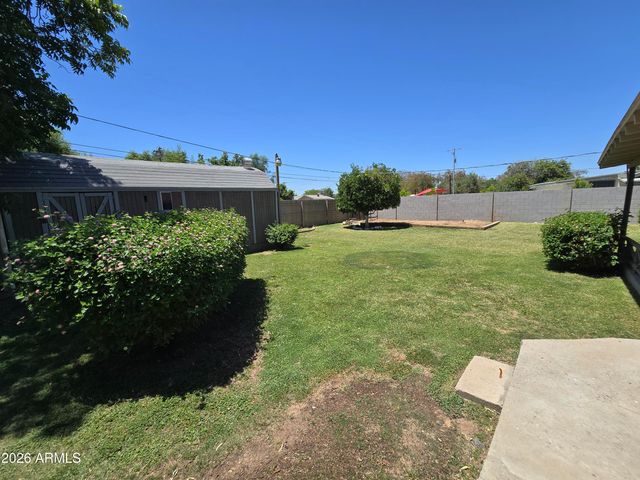 7800 N 60TH Avenue, Glendale, AZ 85301