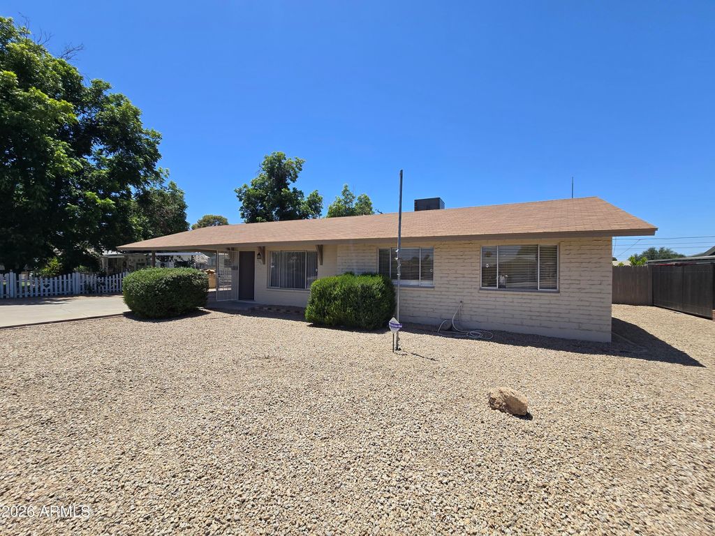 7800 N 60TH Avenue, Glendale, AZ 85301